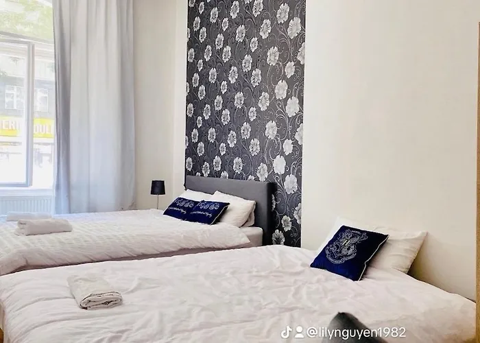 Emperor In Centre Apartament *